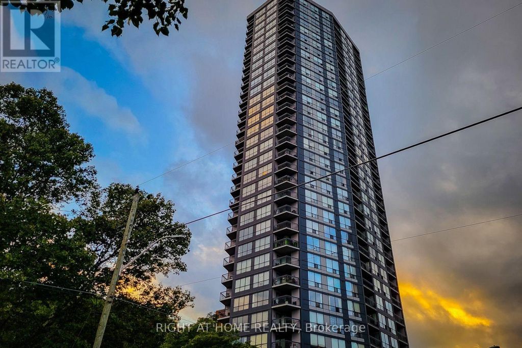 601 - 150 Charlton Avenue E, Hamilton (corktown)