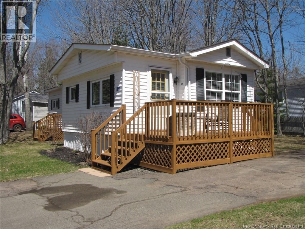 12 Pinetree Street, Moncton