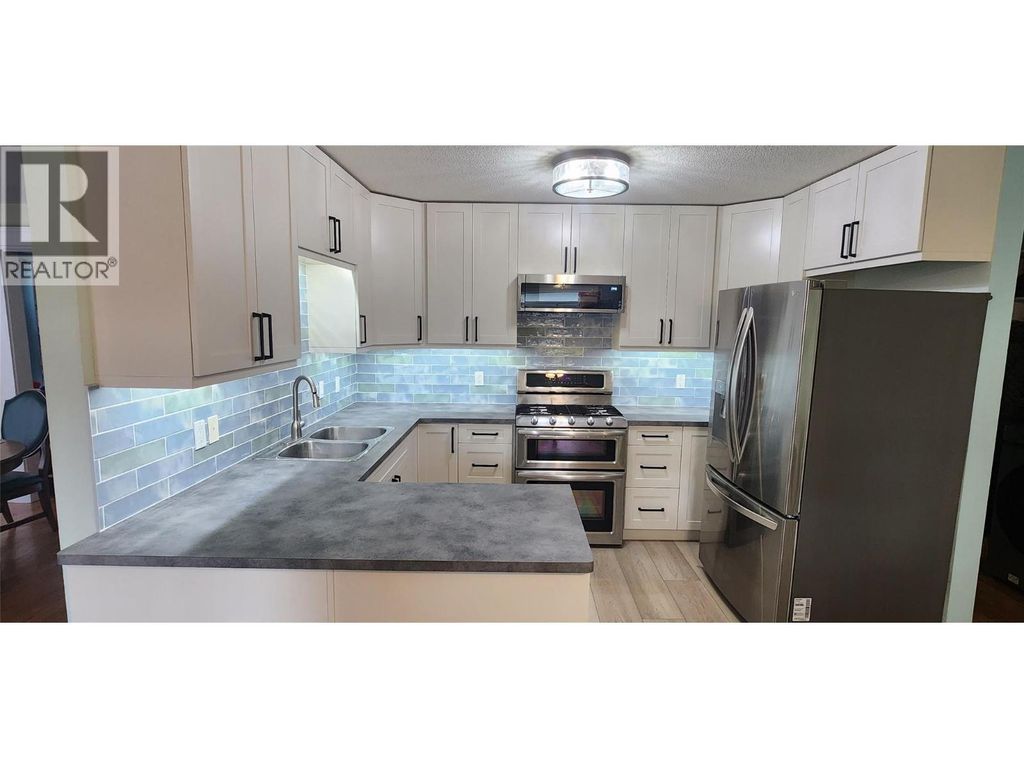 7766 18th Street, Grand Forks