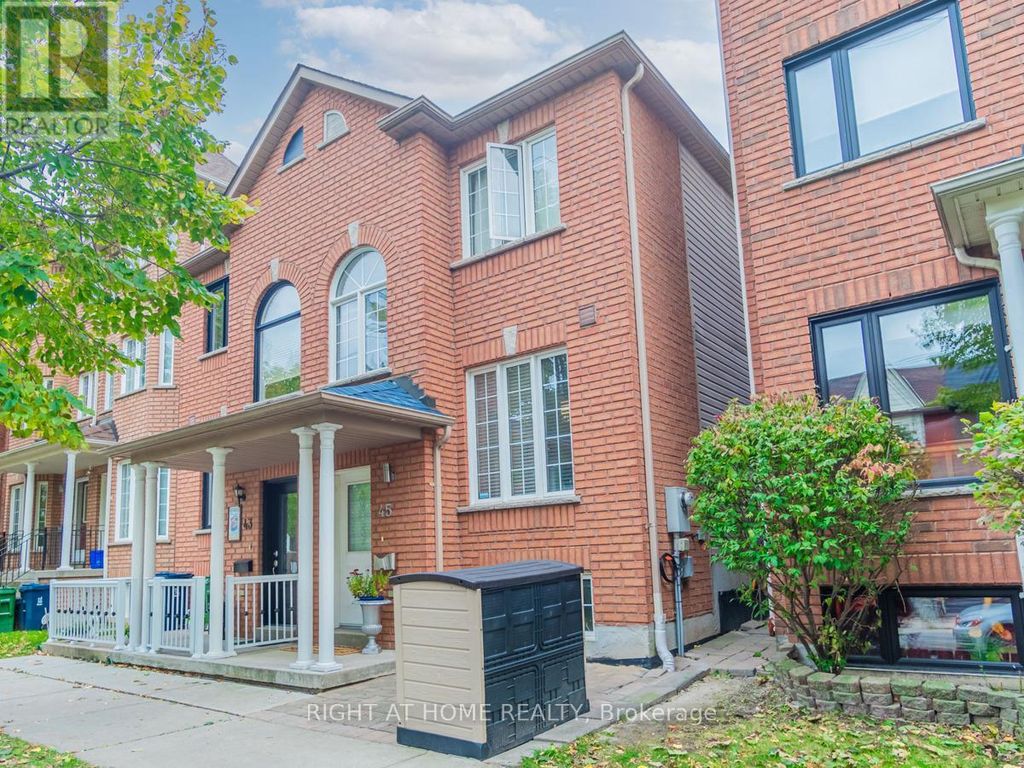 45 Rutland Street, Toronto (corso Italia-Davenport)