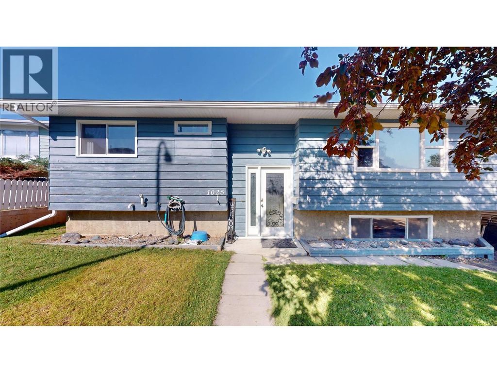 1025 18th Avenue S, Cranbrook