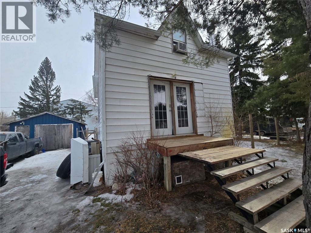 107 Van Horne Street, Windthorst