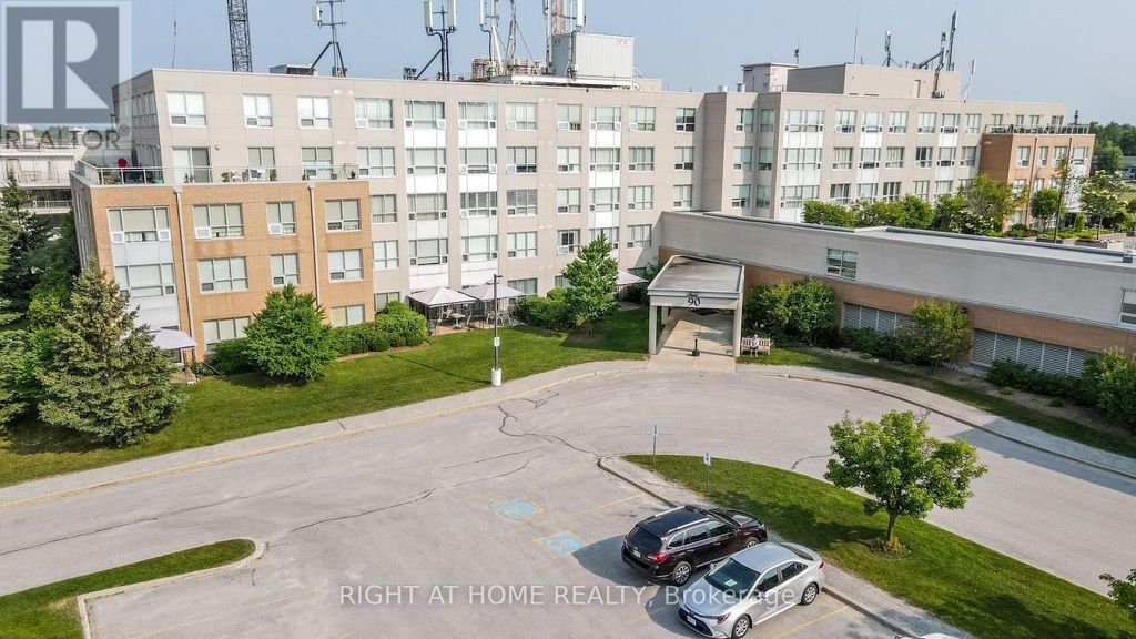 312 - 90 Dean Avenue, Barrie (painswick South)