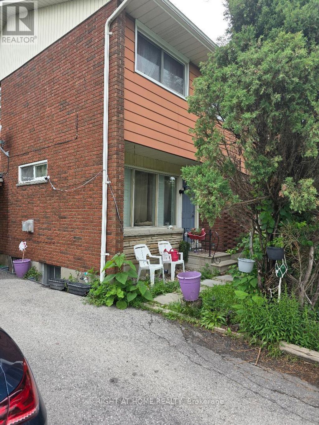 340 Glenridge Avenue, St. Catharines (glendale/glenridge)