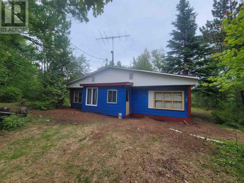 350 Mission Rd, Goulais River