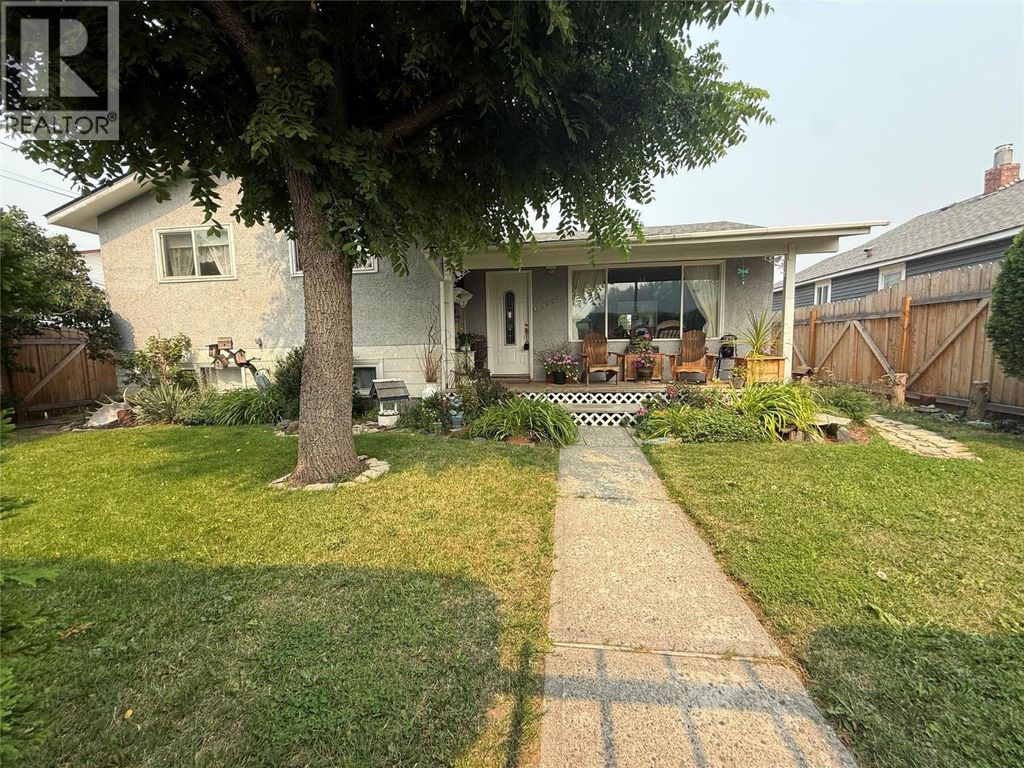1687 Canford Avenue, Merritt