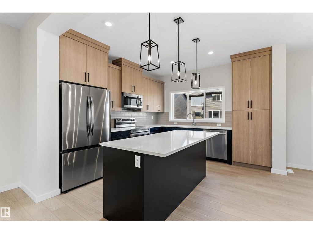112 Edgemont Wd Nw, Edmonton
