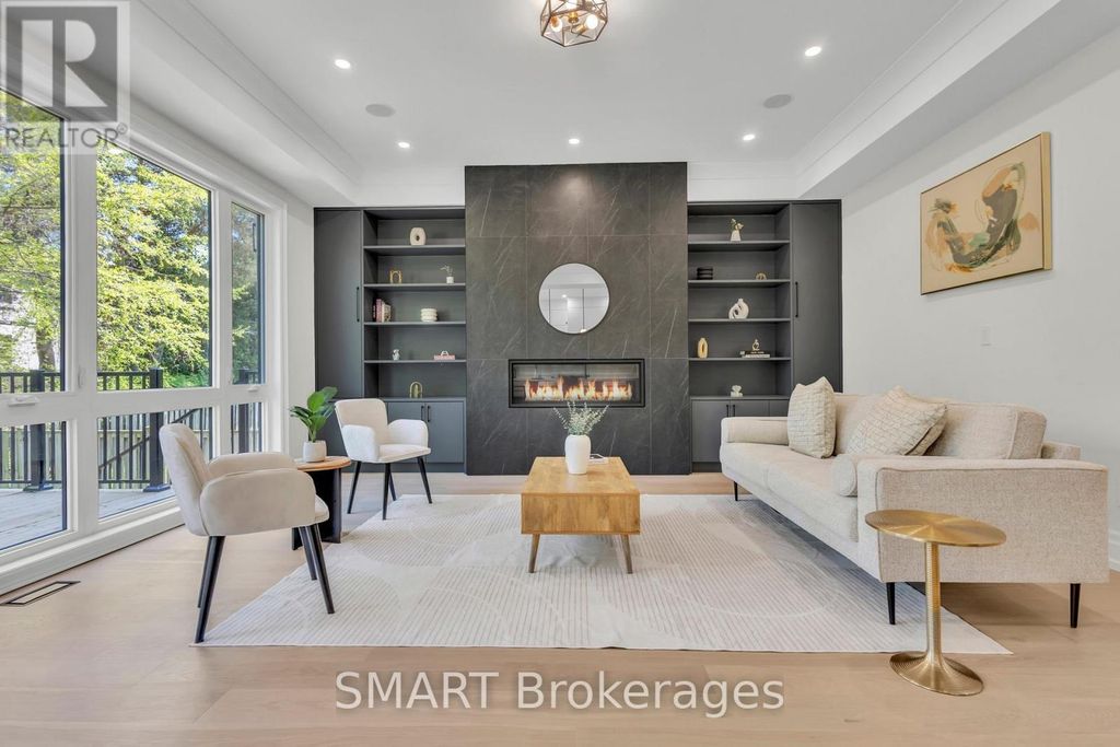 25 Cronin Drive, Toronto (islington-City Centre West)