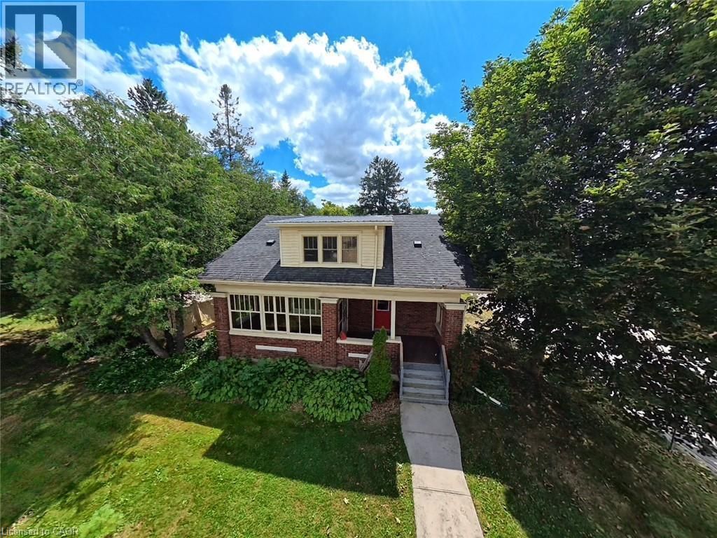 33 Main Street E, Drayton