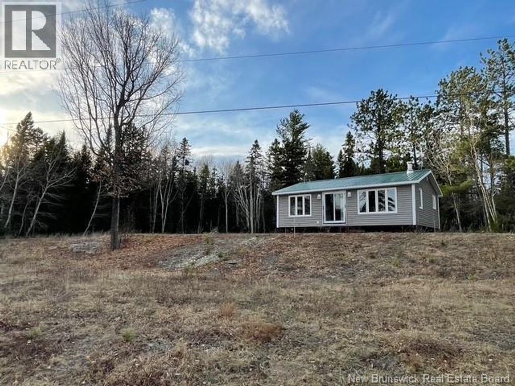 1056 Halcomb Road, Halcomb