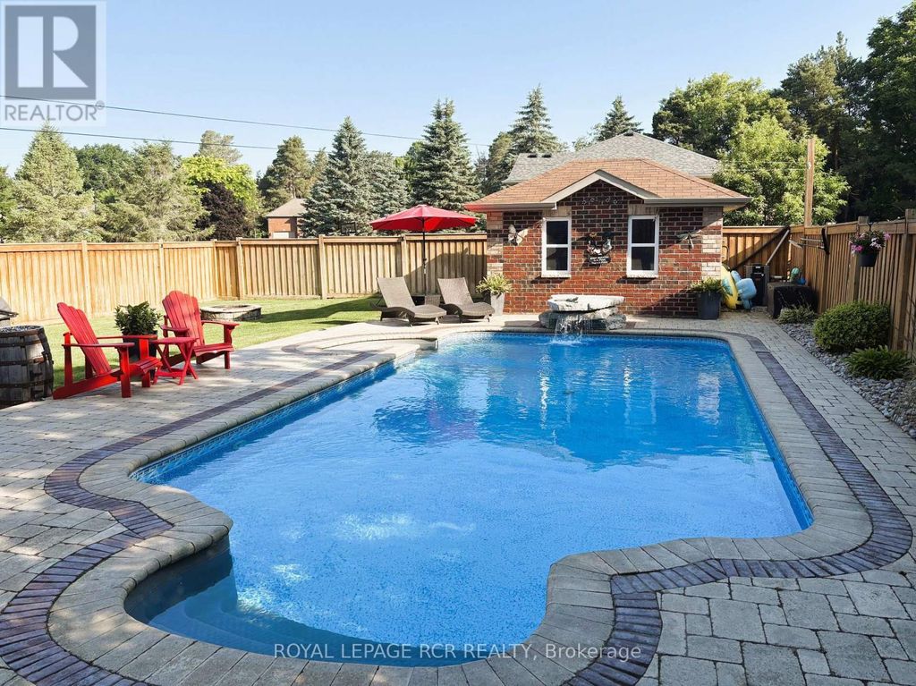 10 Fisher Drive, Adjala-Tosorontio (everett)