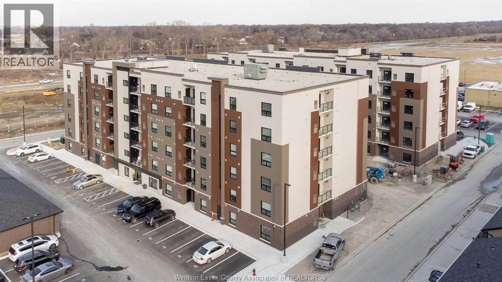 716 Brownstone Unit# 606, Tecumseh
