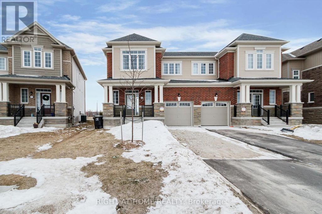 9 Mission Street, Wasaga Beach