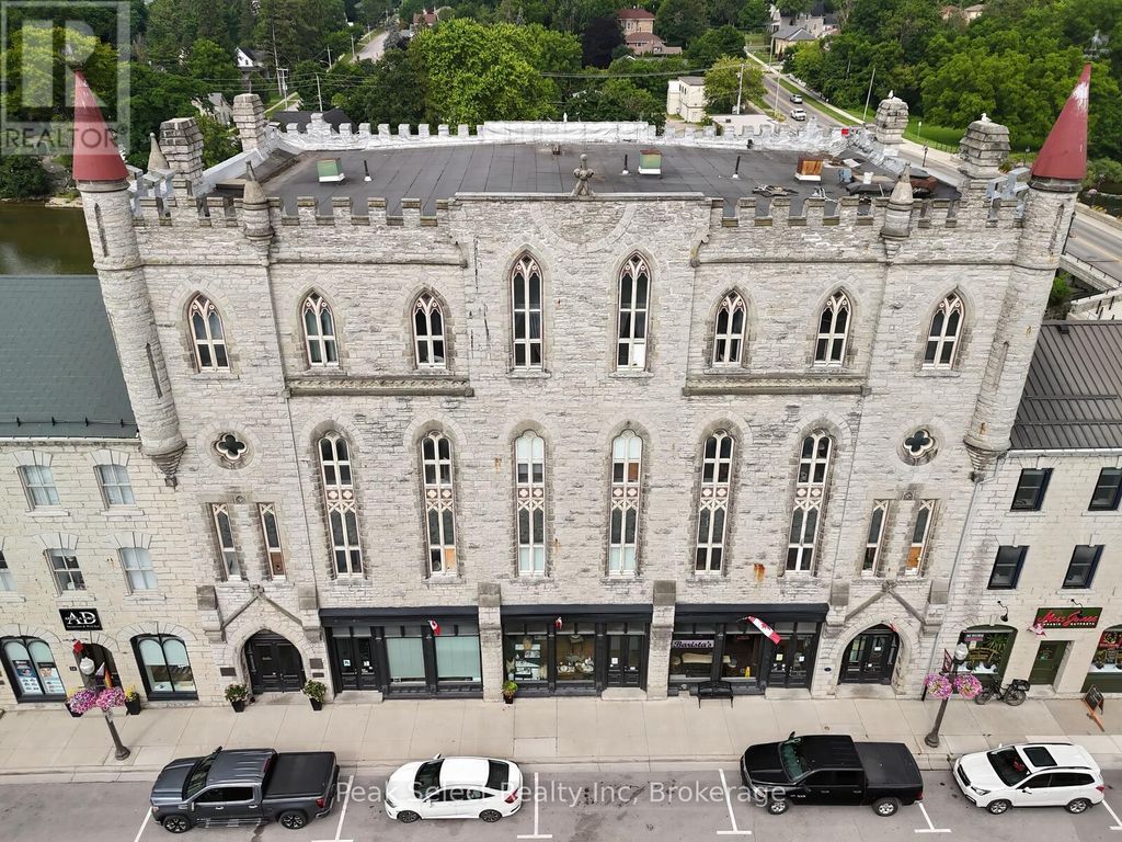 21 - 20 Water Street South, St. Marys