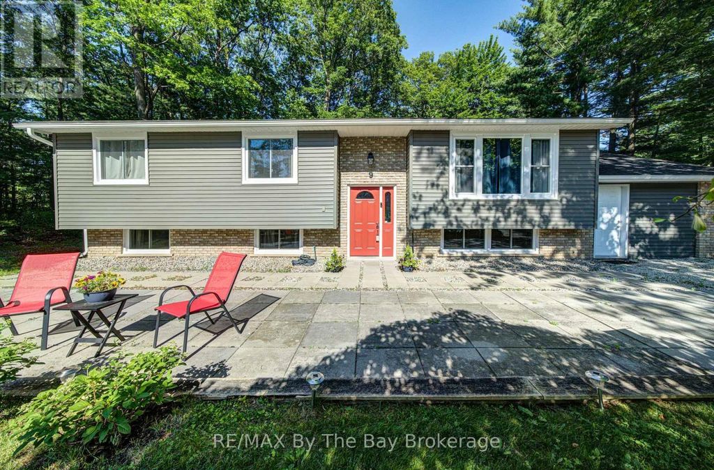 9 Frederick Drive, Wasaga Beach
