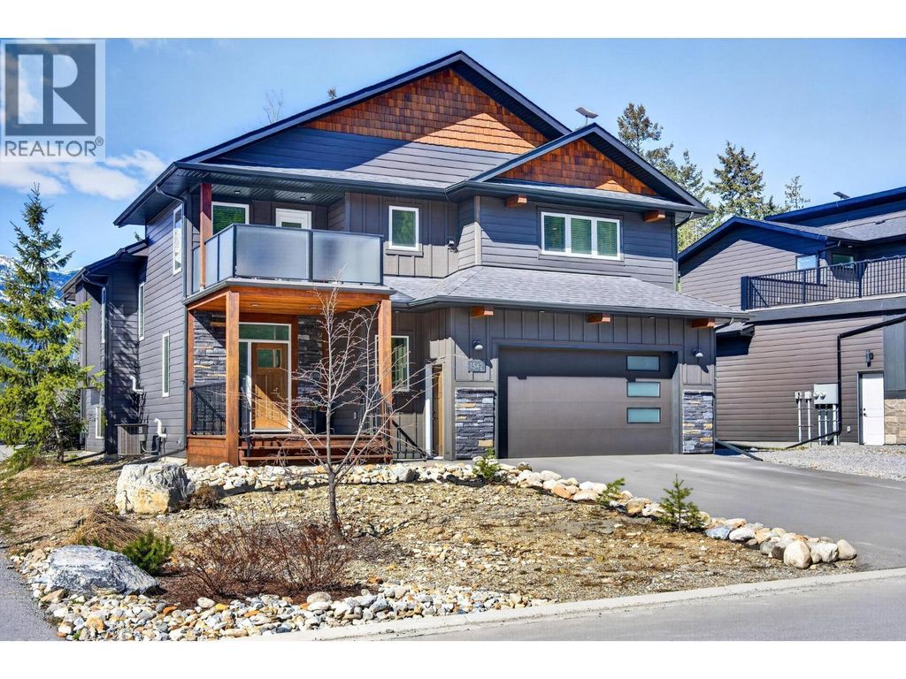 1542 Cedar Street, Golden