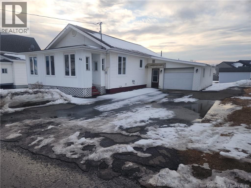 66 St-antoine Street, Saint-Léonard