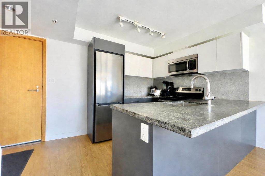 802 188 Keefer Street, Vancouver