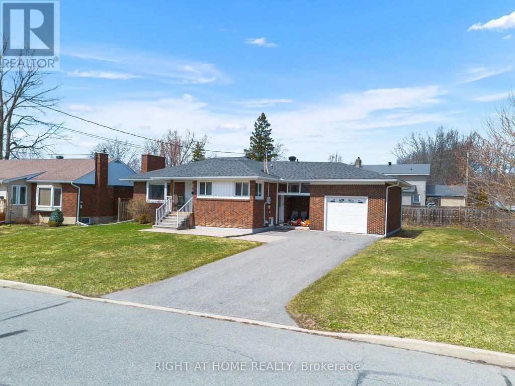 1307 Princess Street, Cornwall