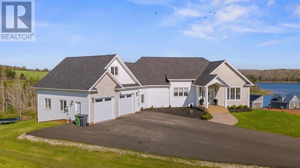 9 Lennys Lane, Clinton