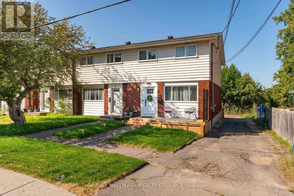 820 Grenon Avenue, Ottawa