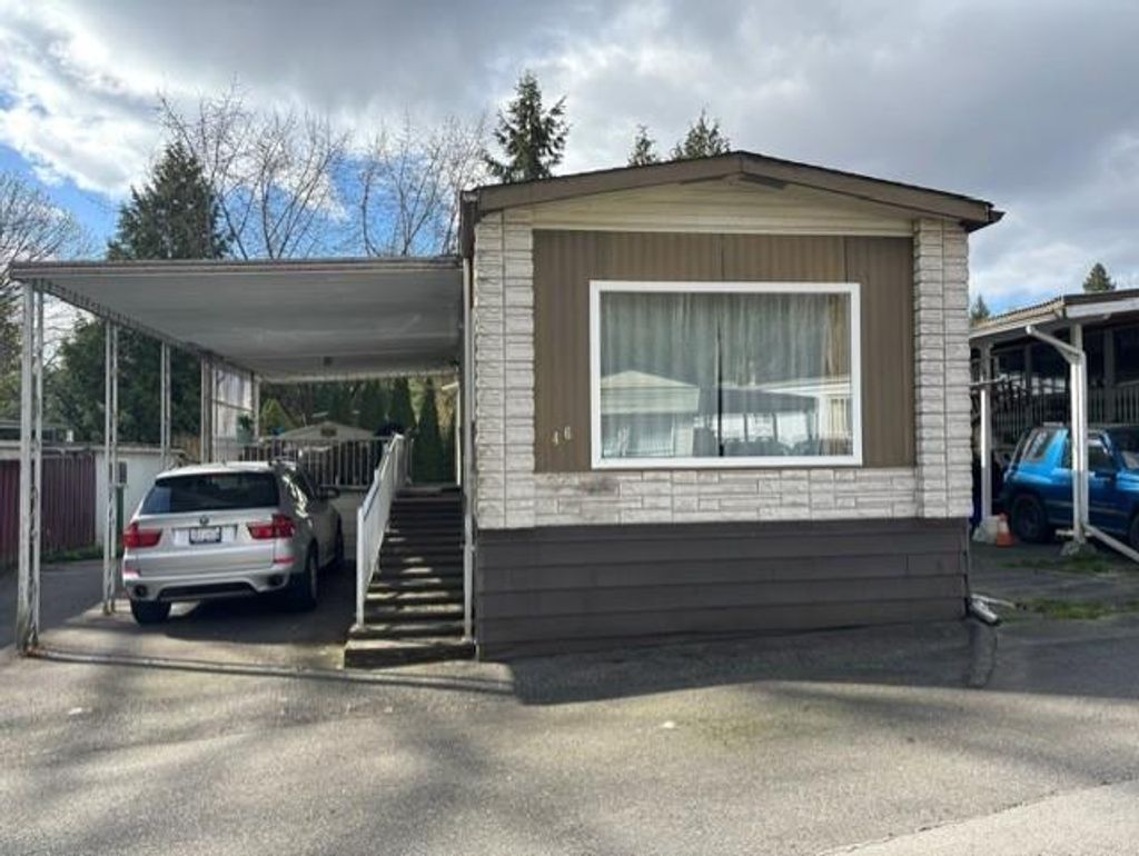 46 8266 King George Boulevard, Surrey