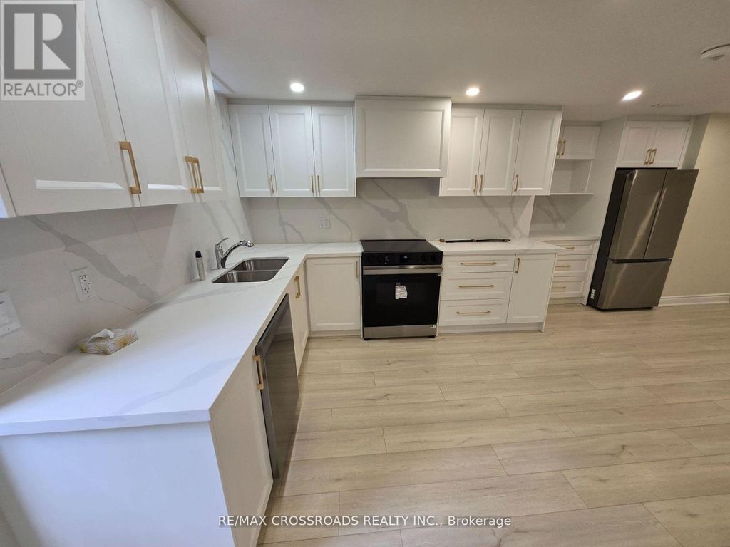 Basement Apartment - 66 Morrison Crescent, Markham (buttonville)