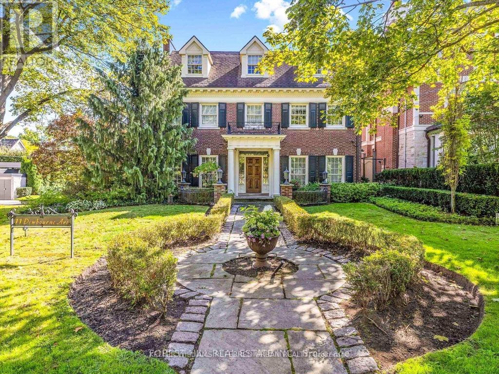 11 Dewbourne Avenue, Toronto (forest Hill South)