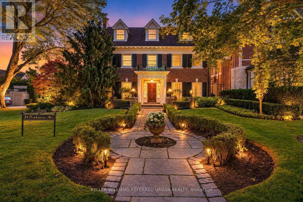 11 Dewbourne Avenue, Toronto (forest Hill South)