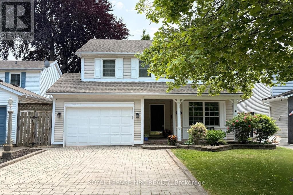 12 Brigantine Court, St. Catharines (port Weller)