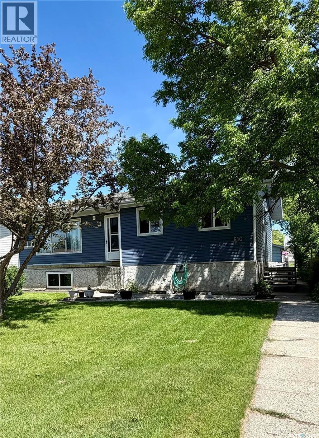 610 Main Street, Hudson Bay