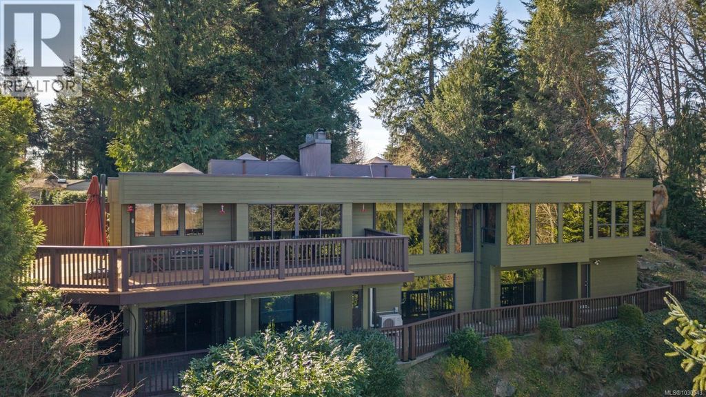 2340 Spring Rd, Campbell River