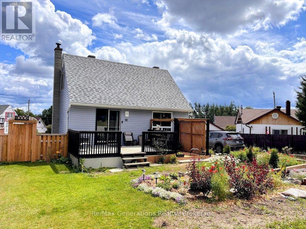 18 Swallow Drive, Manitouwadge