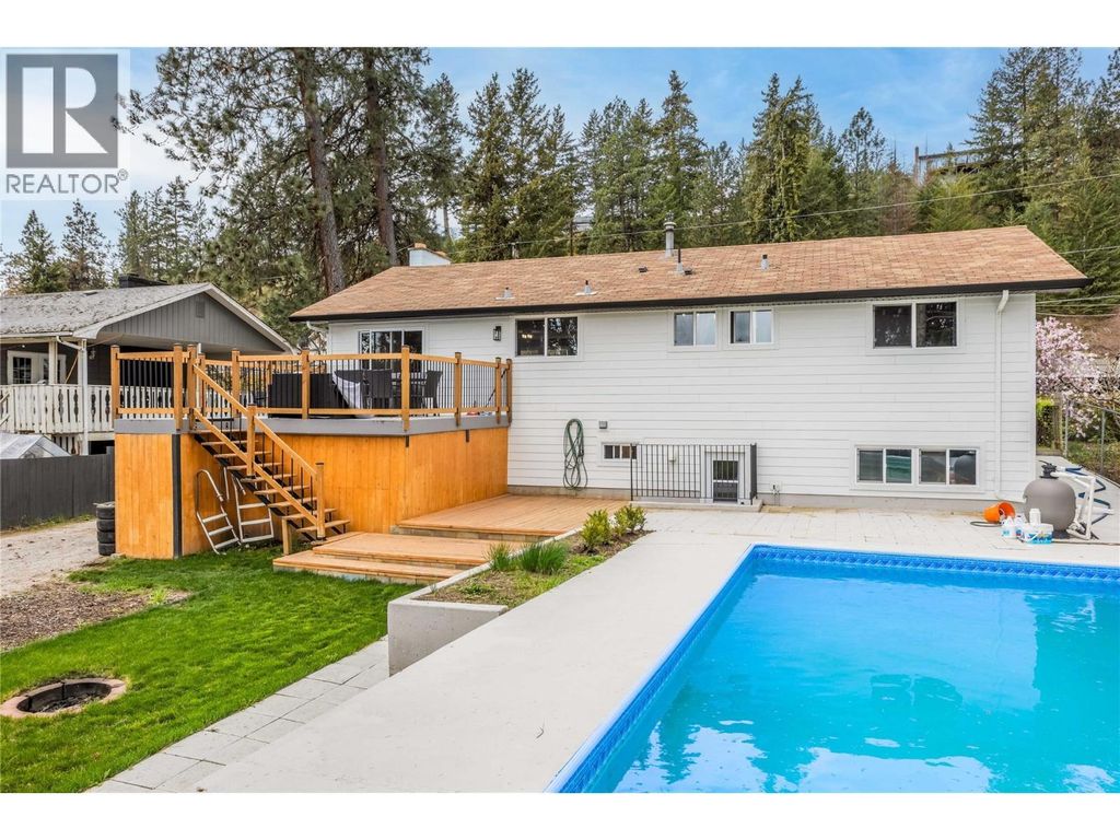 3281 Mciver Road, West Kelowna