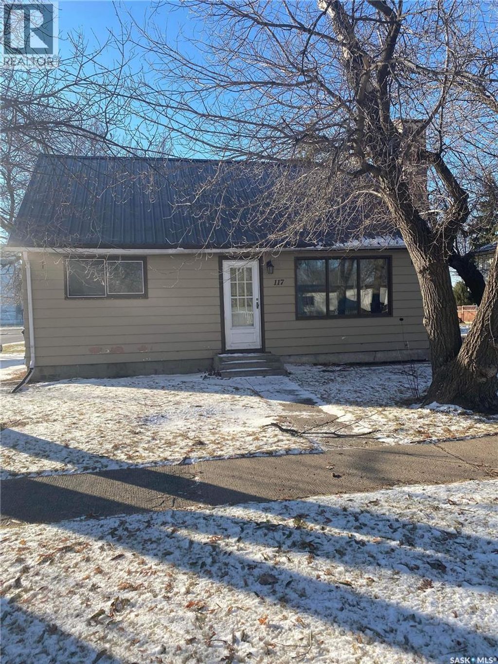 117 Prospect Avenue, Oxbow