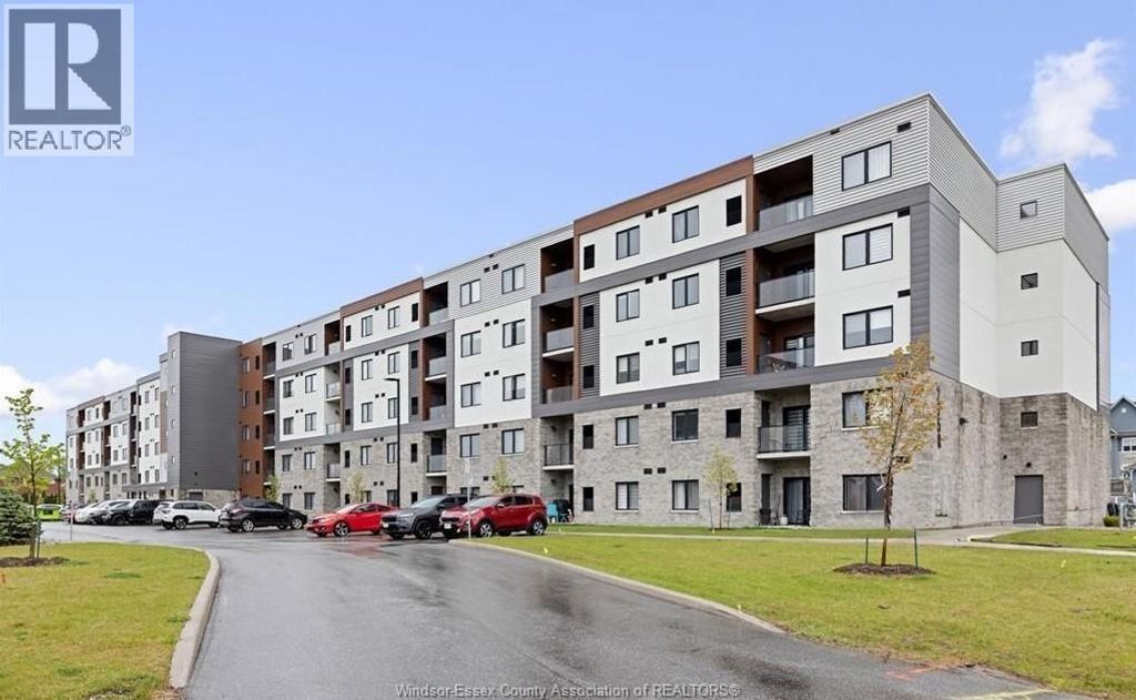 2550 Sandwich West Parkway Unit# 310, Lasalle