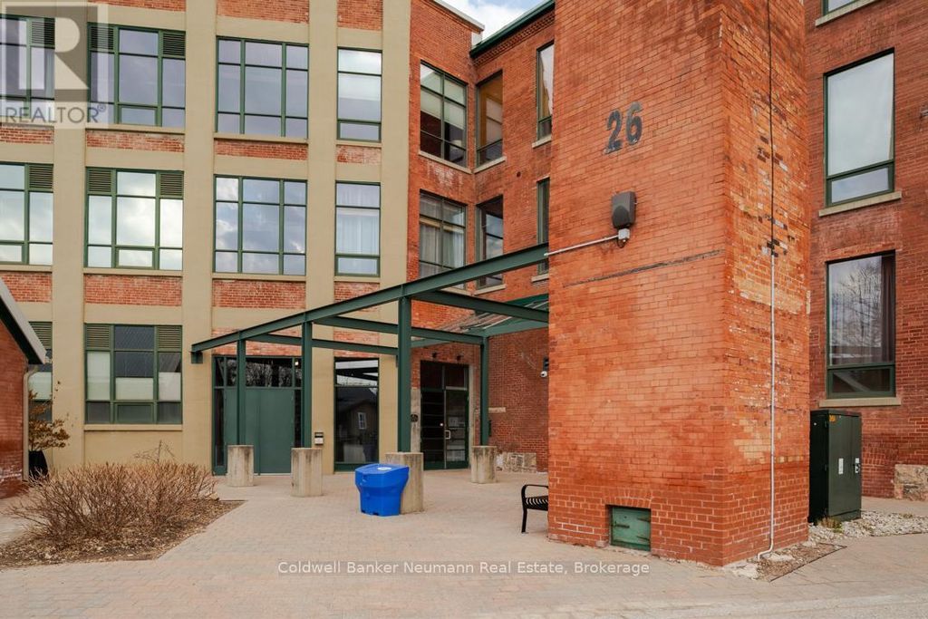 221 - 26 Ontario Street, Guelph (st. Patrick's Ward)