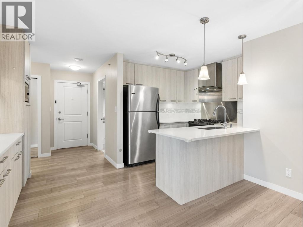 219 8480 Granville Avenue, Richmond