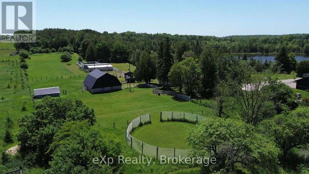 125 Lake Drive, West Grey