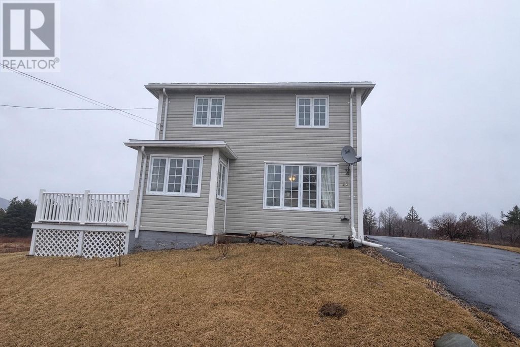 11 Southern Cove Road, Chapel Arm