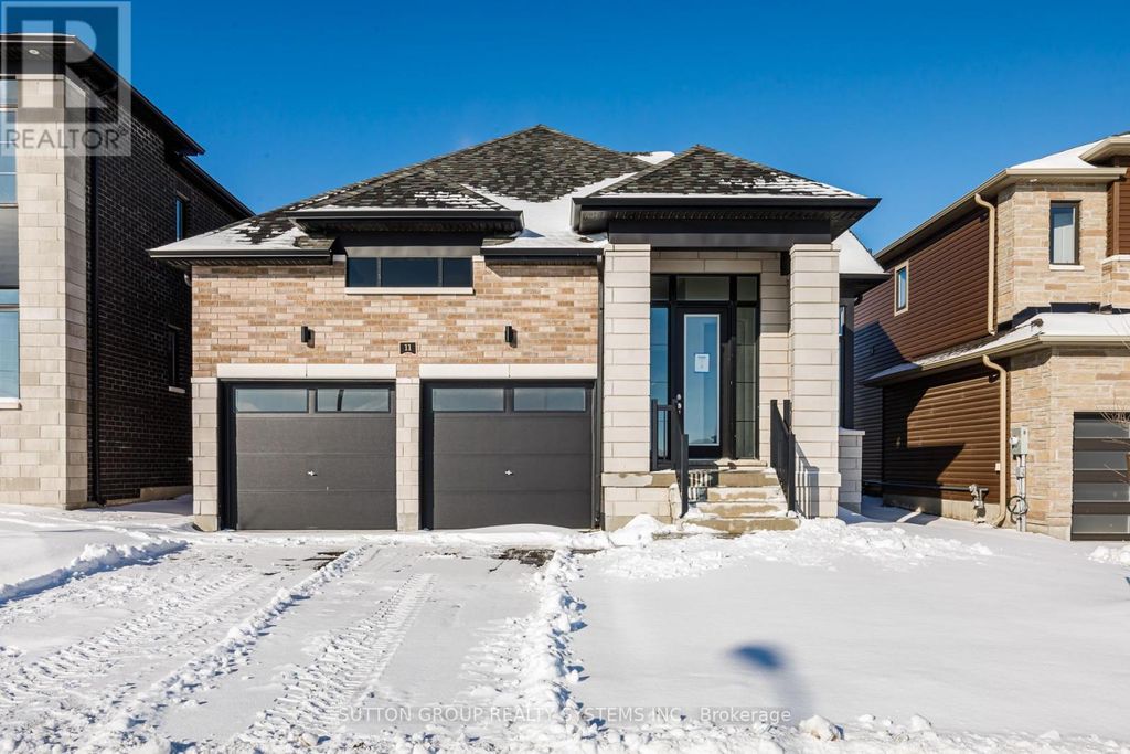 11 Sun Valley Avenue, Wasaga Beach