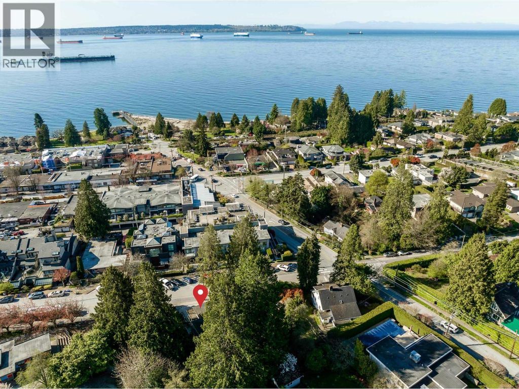 2493 Haywood Avenue, West Vancouver