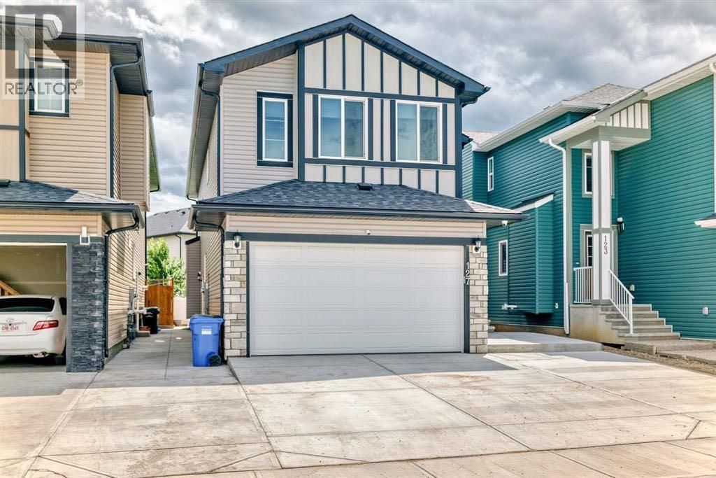 127 Saddlecrest Grove Ne, Calgary