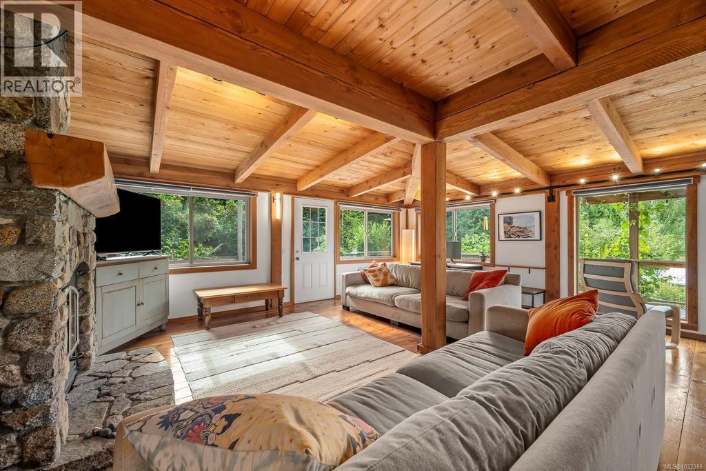 481 Olmstead Rd, Cortes Island