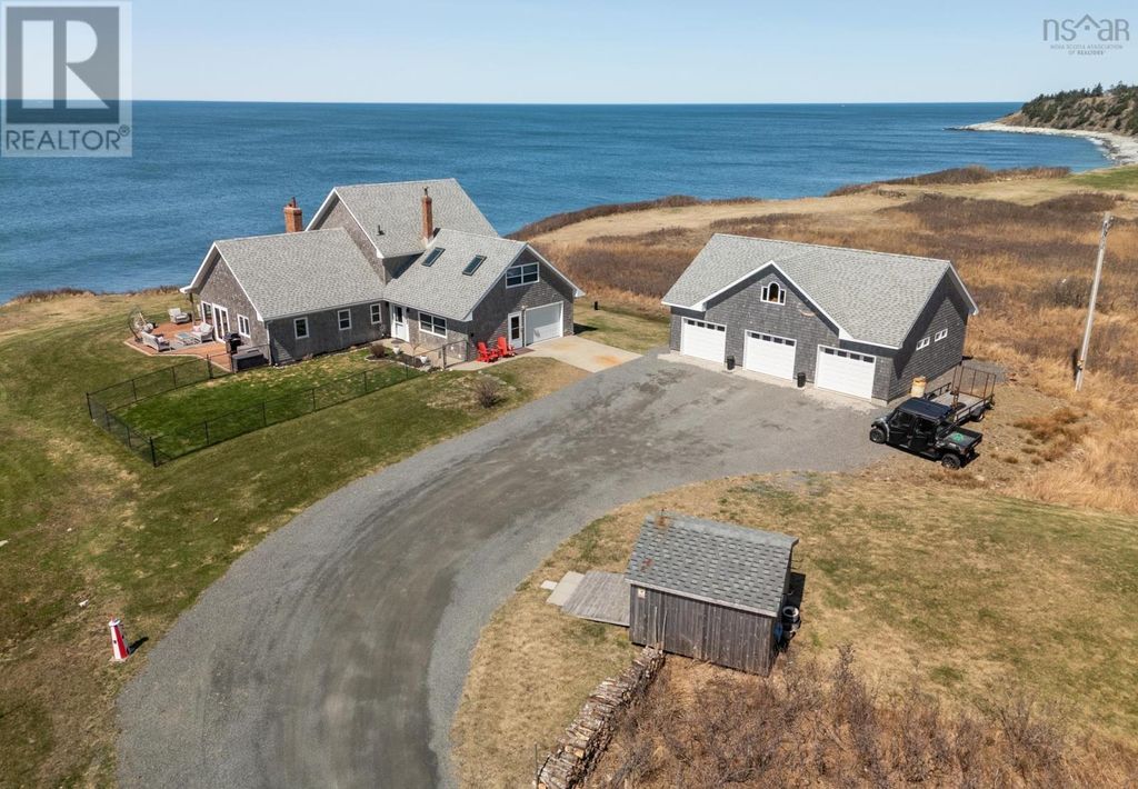 2435 Main Shore Road, Port Maitland
