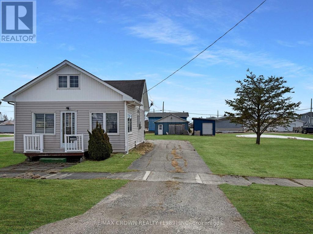 135 Queen Street, Mattice-Val Cote (mattice)