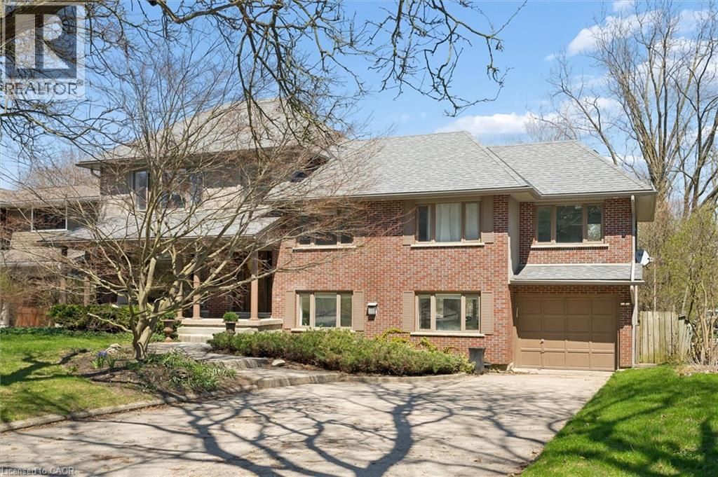 75 Lyon Avenue, Guelph
