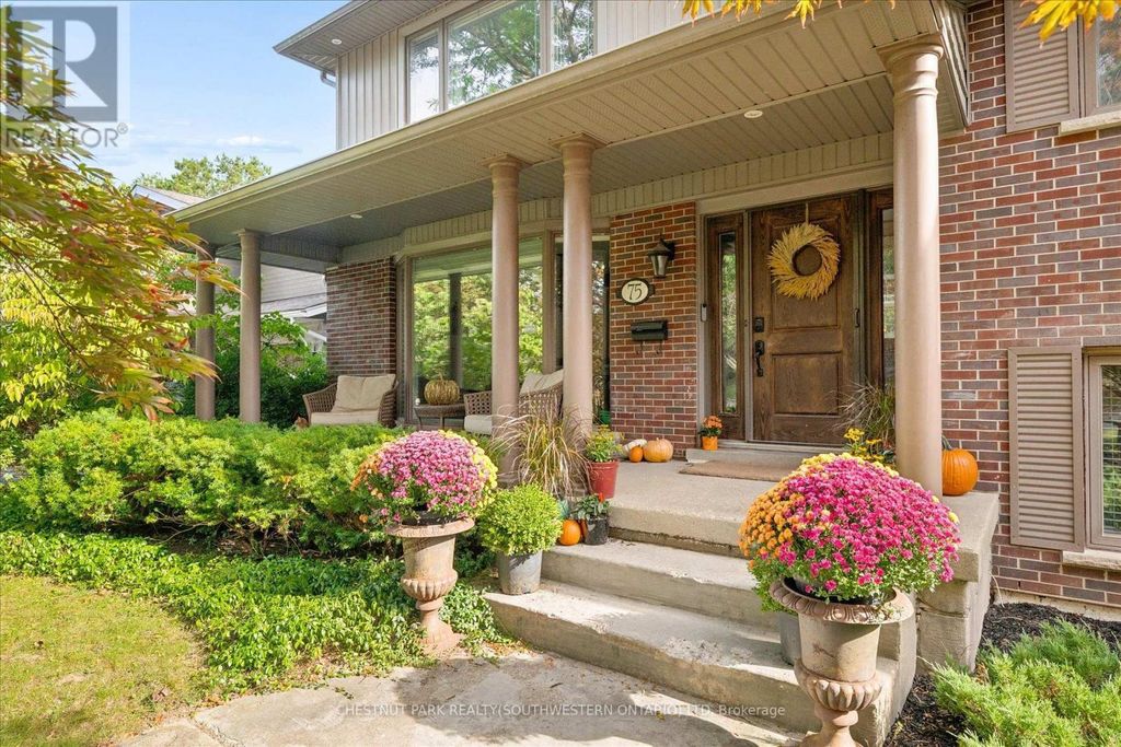 75 Lyon Avenue, Guelph (exhibition Park)