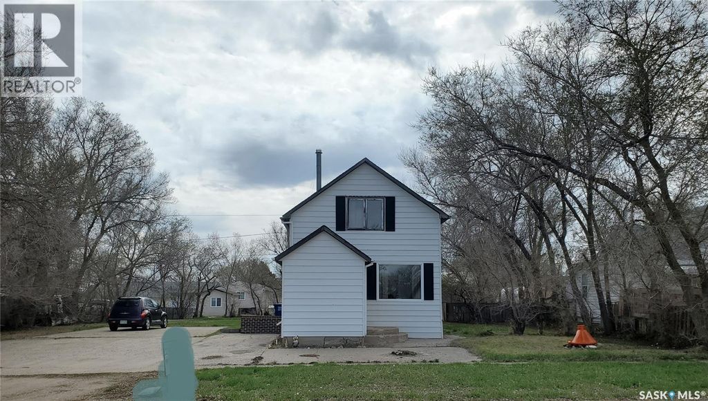 321 1st Street W, Ponteix