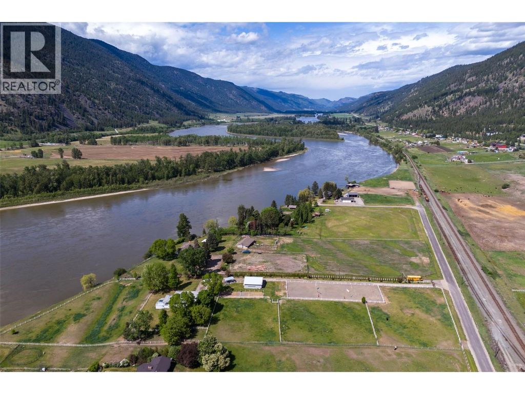 8717 Veteran Road, Kamloops